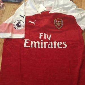 Arsenal 2018/19 soccer jerseys